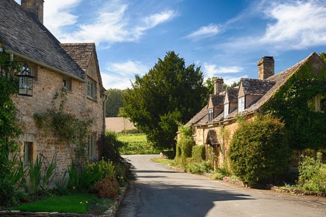 cotswolds_stone_houses-940x450