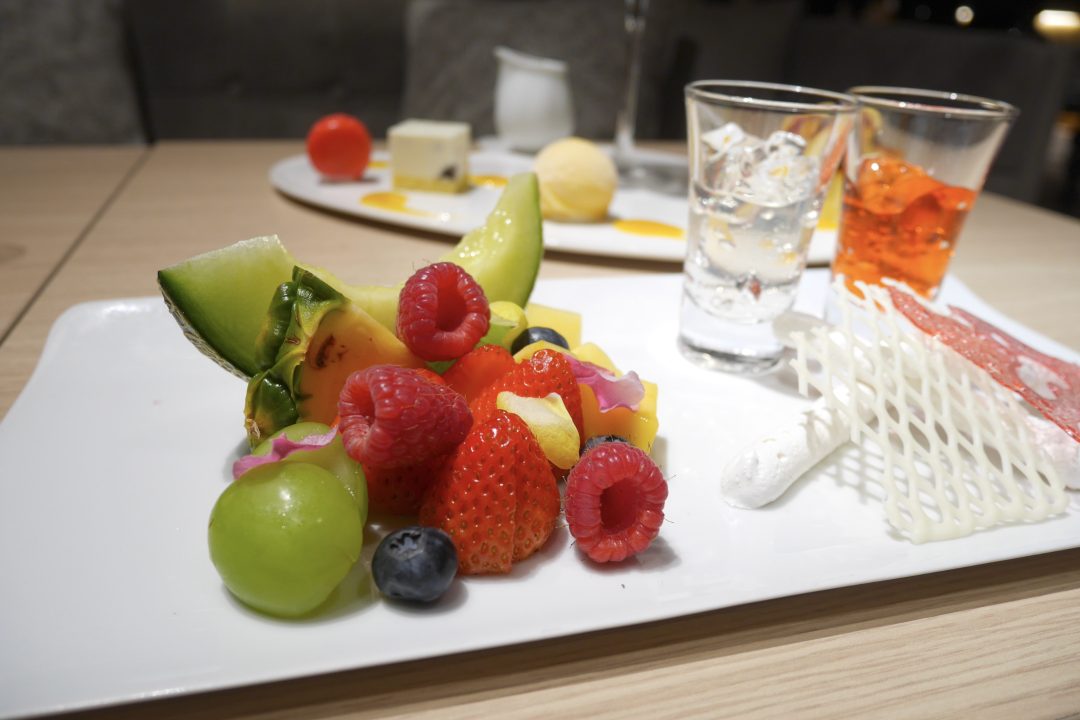 「ザ ストリングス 表参道」の『CANVAS ART SHAVE ICE PARFAIT！』