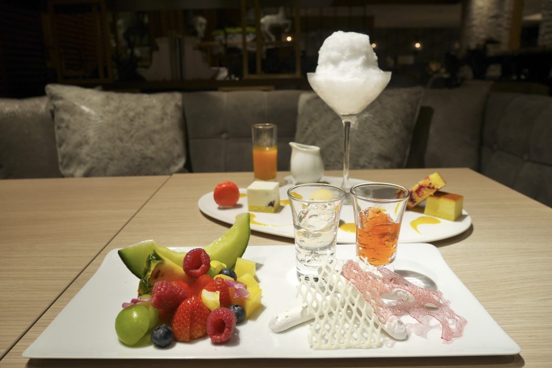 「ザ ストリングス 表参道」の『CANVAS ART SHAVE ICE PARFAIT！』