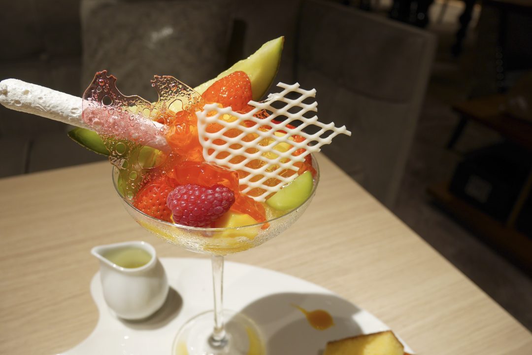 「ザ ストリングス 表参道」の『CANVAS ART SHAVE ICE PARFAIT！』
