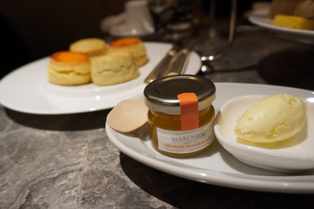 マノロブラニクアフタヌーンティー